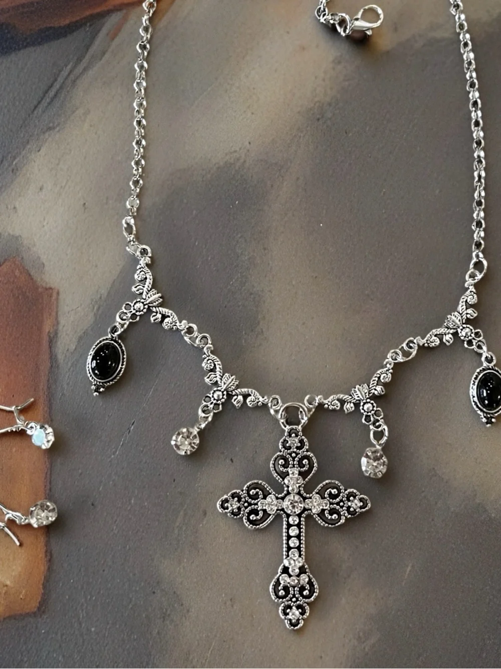 Vintage-Inspired Silver Cross Necklace Set with Black Stone Accents Rhinestones